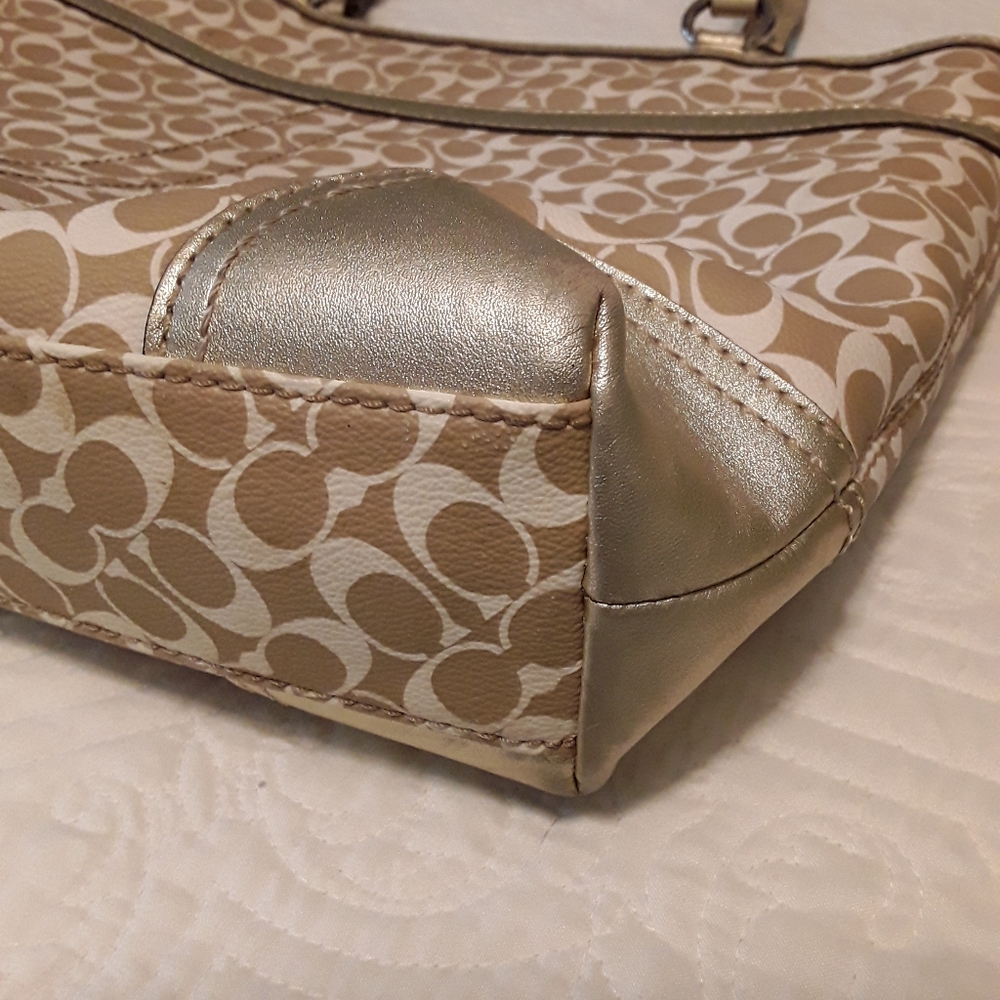 Coach Purse - Picture 7 of 13